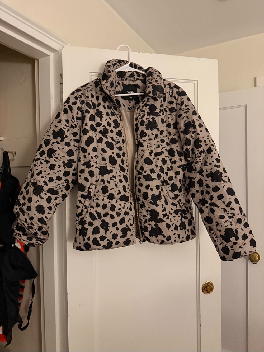 Vans Beige and Black Spotted Puffer Jacket